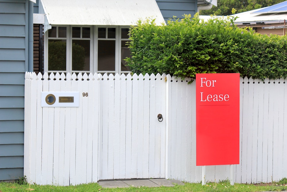 Location saisonnière : comprendre les enjeux et réussir son investissement